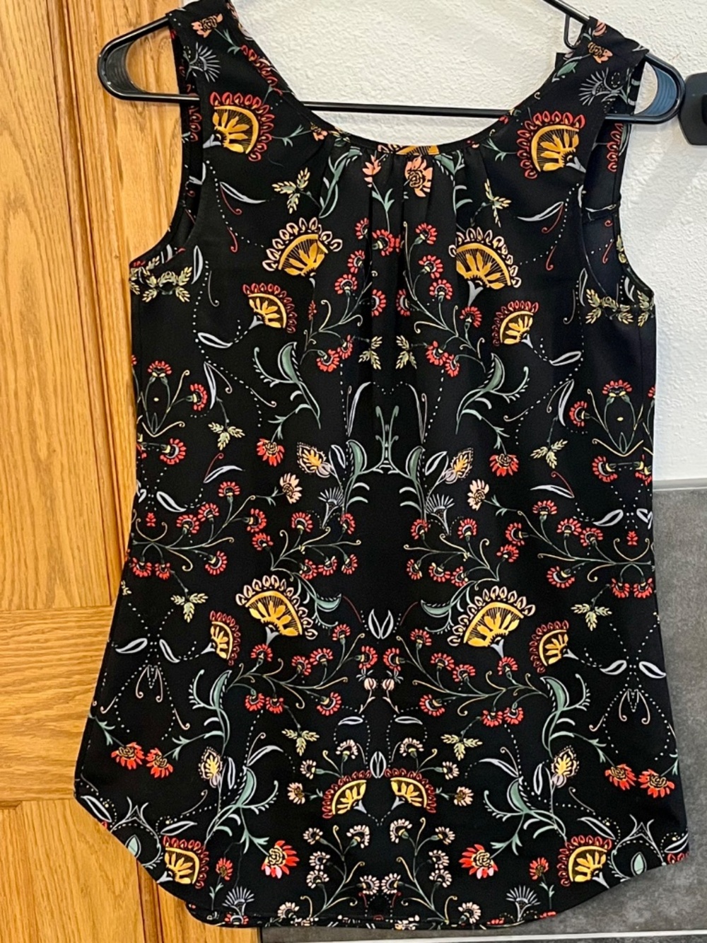 Cabi Legend Tank Blouse #3621 Folklore Pattern Sleeveless Top Extra Small XS